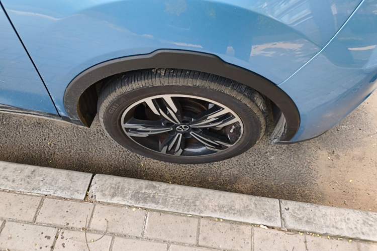 Used BAIC Beijing EX3 2019 R600 Strong Wind Edition Right Front Wheel Hub