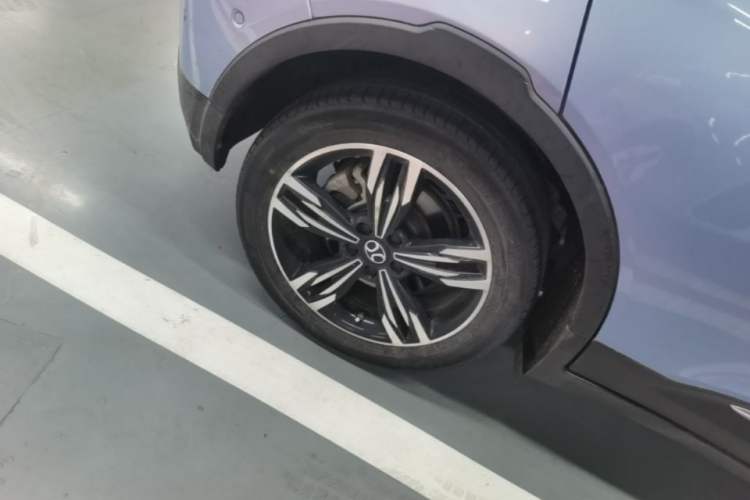 Used BAIC Beijing EX3 2019 R600 Elite Edition Right Rear Wheel Hub
