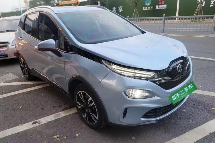 Used BAIC Beijing EX3  Front Right 45 Deg