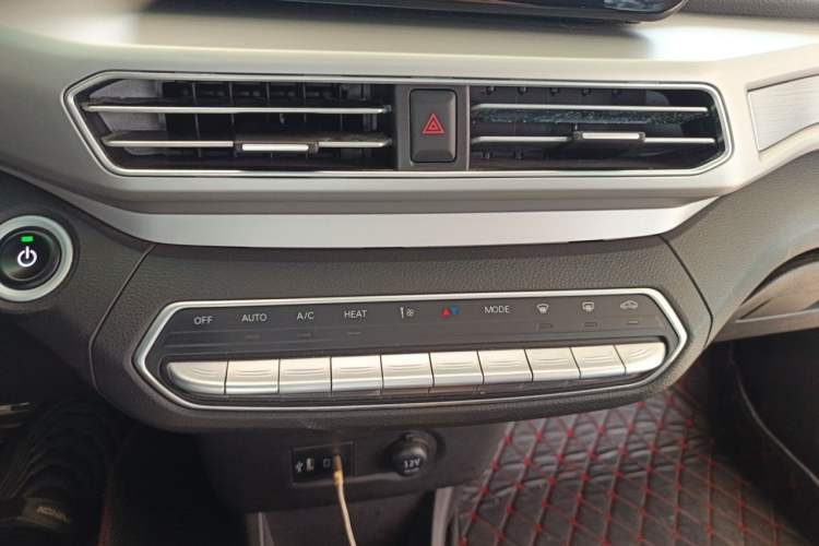 Used BAIC Beijing EX3 2019 R600 Strong Wind Edition Audio And AC Panel