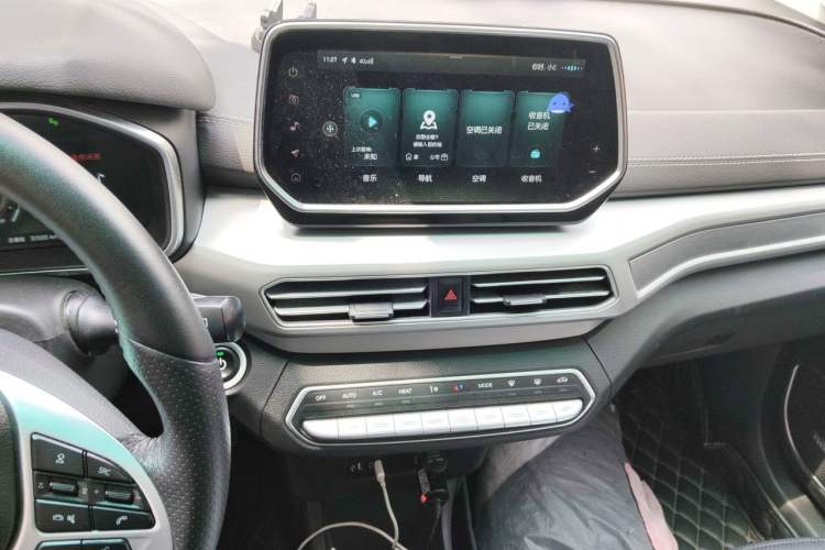 Used BAIC Beijing EX3 2019 R600 Trendy Edition Audio And AC Panel