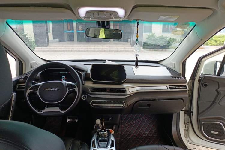 Used BAIC Beijing EX3 2019 R600 Strong Wind Edition Center Console