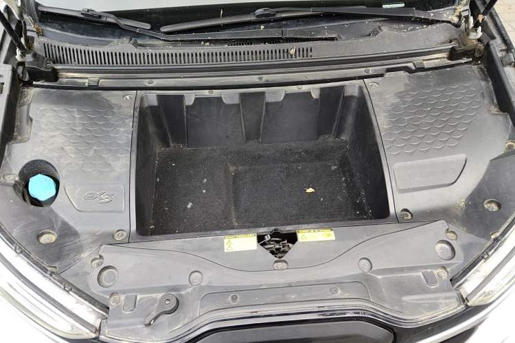 Used BAIC Beijing EX3 2019 R600 Trendy Edition Engine Bay