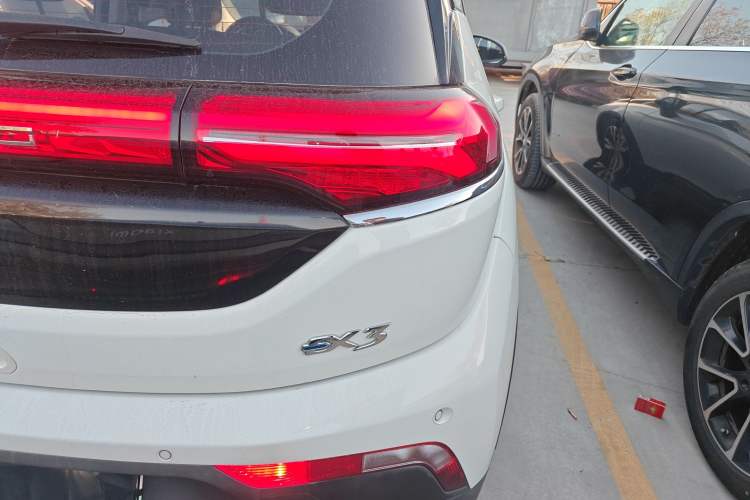 Used BAIC Beijing EX3 2019 R600 Jingshang Edition Exterior 6