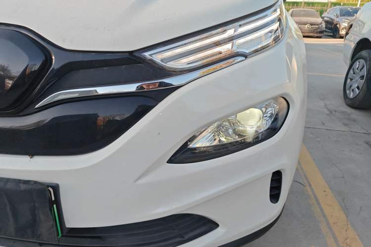 Used BAIC Beijing EX3 2019 R600 Jingshang Edition Left Front Headlight