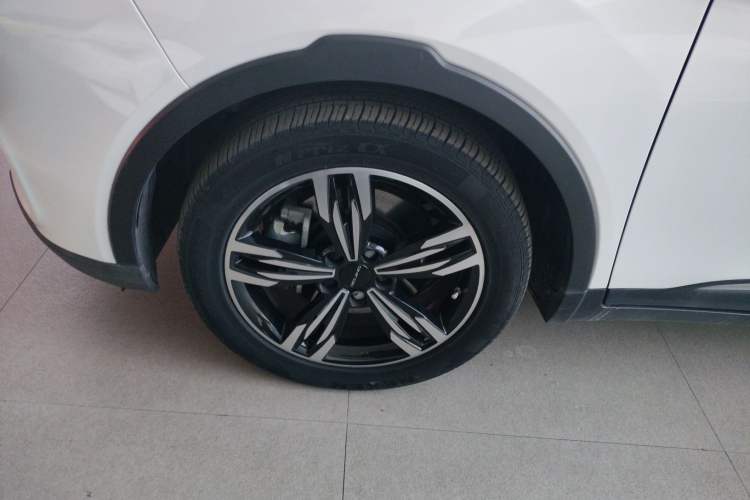 Used BAIC Beijing EX3 2019 R600 Strong Wind Edition Left Front Wheel Hub