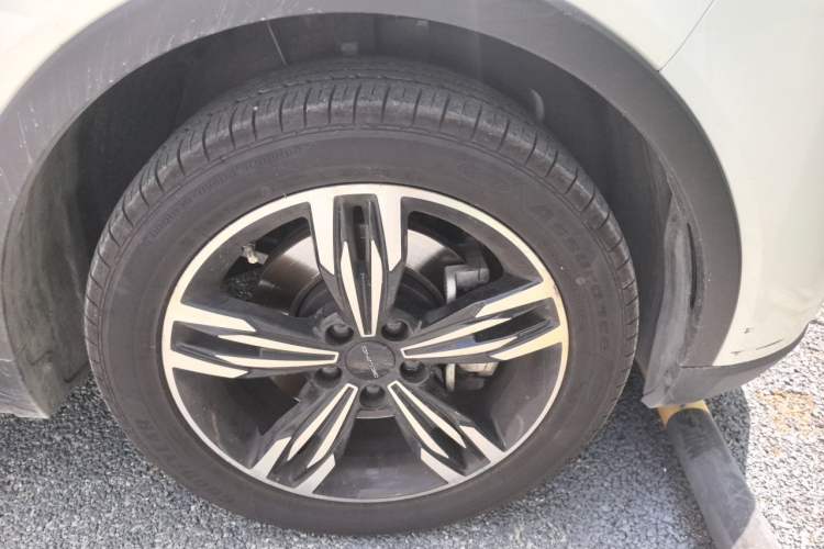 Used BAIC Beijing EX3 2019 R600 Strong Wind Edition Right Front Wheel Hub