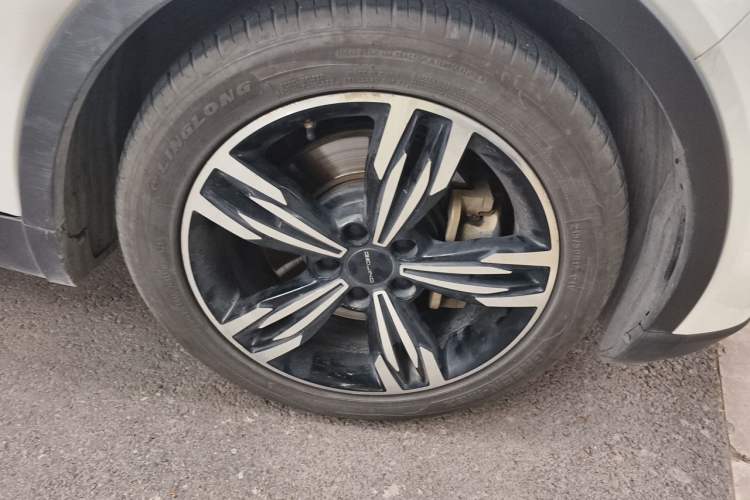 Used BAIC Beijing EX3 2019 R600 Strong Wind Edition Right Front Wheel Hub