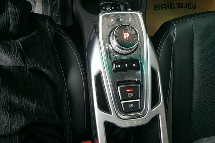 Used BAIC Beijing EX3 2019 R600 Jingshang Edition Gear Lever
