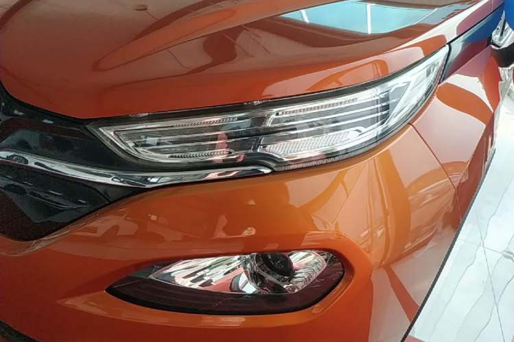 Used BAIC Beijing EX3 2019 R600 Jingshang Edition Left Front Headlight