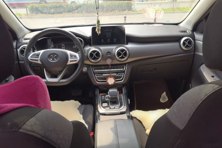 Used BAIC Beijing EX5 2019 Yuefeng Edition Center Console