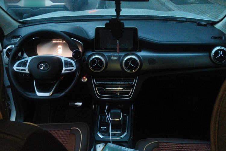 Used BAIC Beijing EX5 2019 Yuefeng Edition Center Console