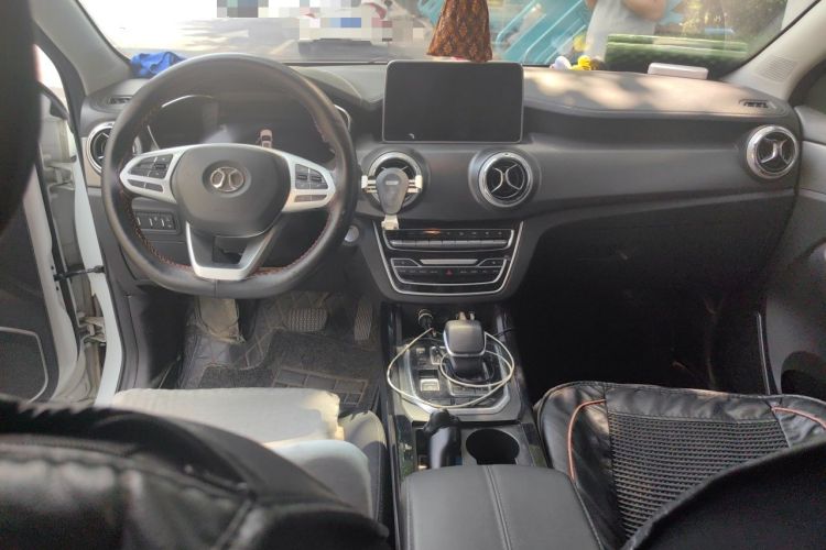Used BAIC Beijing EX5 2019 Yuefeng Edition Center Console