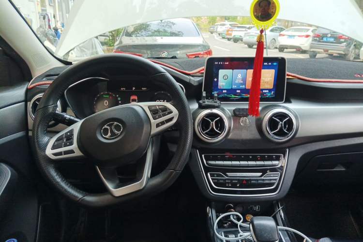 Used BAIC Beijing EX5 2019 Yuefeng Edition Center Console