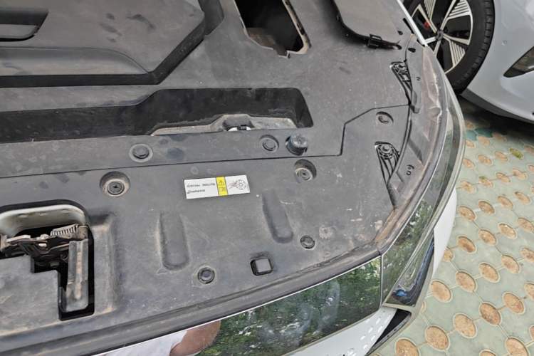 Used BAIC Beijing EX5 2019 Enjoyment Edition Engine Bay Left