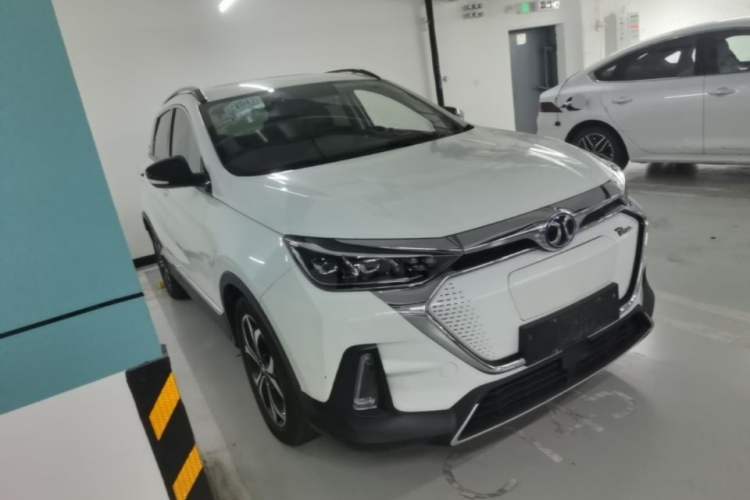 Used BAIC Beijing EX5 2019 Enjoyment Edition Front Right 45 Deg