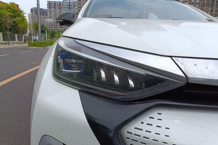 Used BAIC Beijing EX5 2019 Enjoyment Edition Right Front Headlight