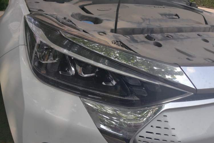 Used BAIC Beijing EX5 2019 Yuefeng Edition Right Front Headlight