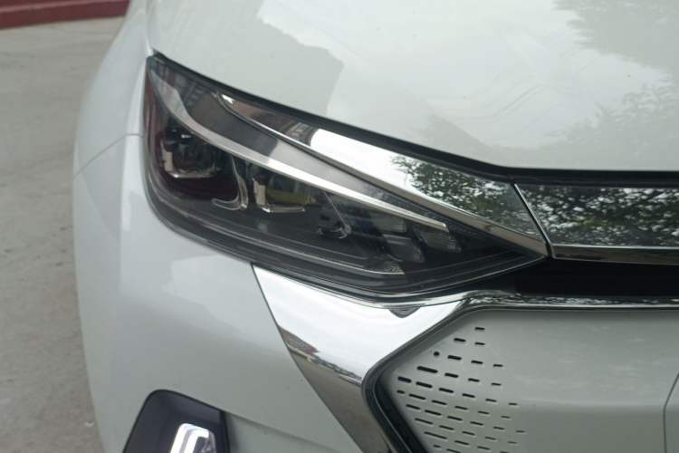 Used BAIC Beijing EX5 2019 Yuefeng Edition Right Front Headlight