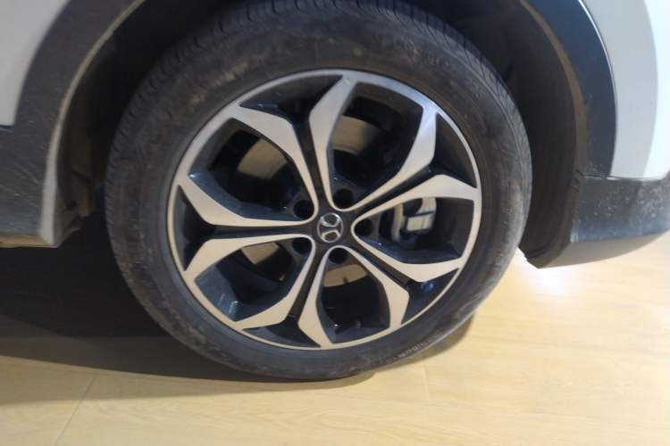 Used BAIC Beijing EX5 2019 Yuefeng Edition Right Front Wheel Hub