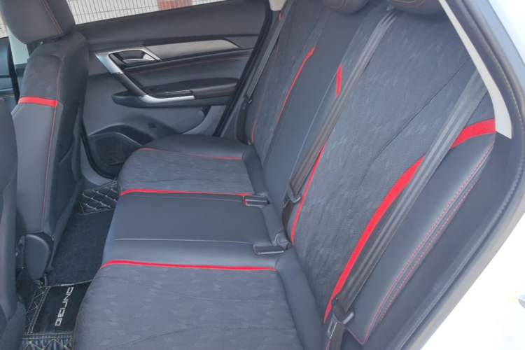 Used BAIC Beijing U5 2020 1.5L Manual Luxury Edition China VI Left Rear Seat