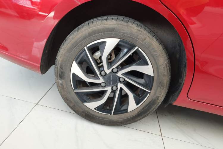 Used BAIC Beijing U5 PLUS 2021 1.5L CVT Prestige Edition Right Rear Wheel Hub