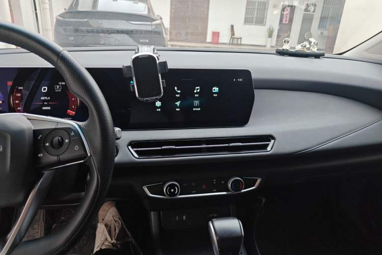 Used BAIC Beijing U5 PLUS 2021 1.5L CVT Luxury Edition Audio And AC Panel