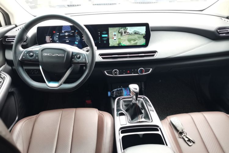 Used BAIC Beijing U5 PLUS 2021 1.5L Manual Prestige Edition Center Console