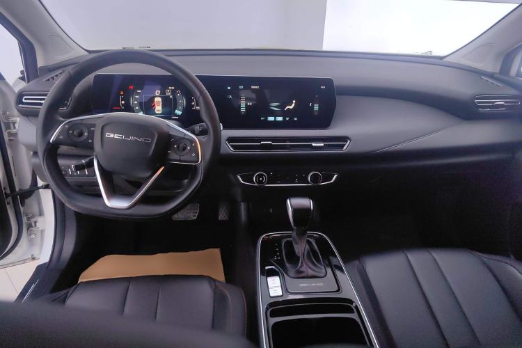 Used BAIC Beijing U5 PLUS 2021 1.5L CVT Luxury Edition Center Console