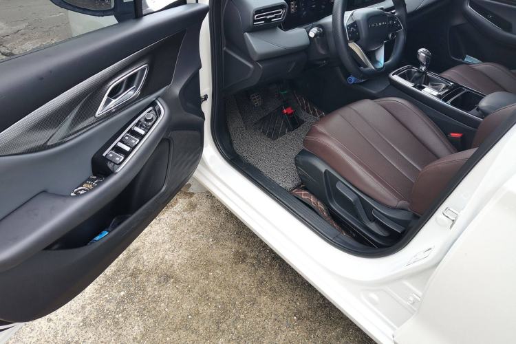 Used BAIC Beijing U5 PLUS 2021 1.5L Manual Prestige Edition Driver Seat