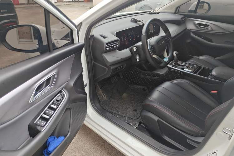 Used BAIC Beijing U5 PLUS 2021 1.5L CVT Luxury Edition Driver Seat