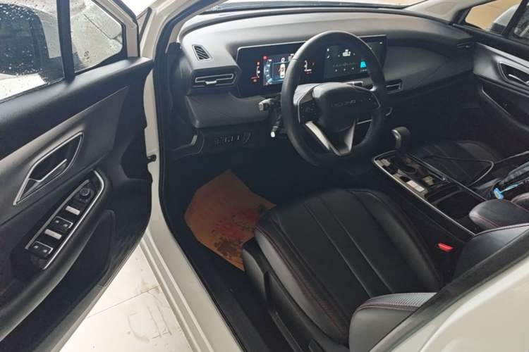 Used BAIC Beijing U5 PLUS 2021 1.5L CVT Luxury Edition Driver Seat