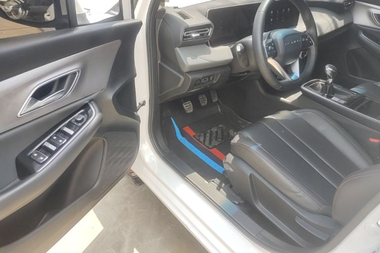 Used BAIC Beijing U5 PLUS 2021 1.5L Manual Luxury Edition Driver Seat