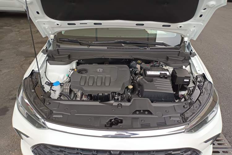 Used BAIC Beijing U5 PLUS 2021 1.5L CVT Luxury Edition Engine Bay