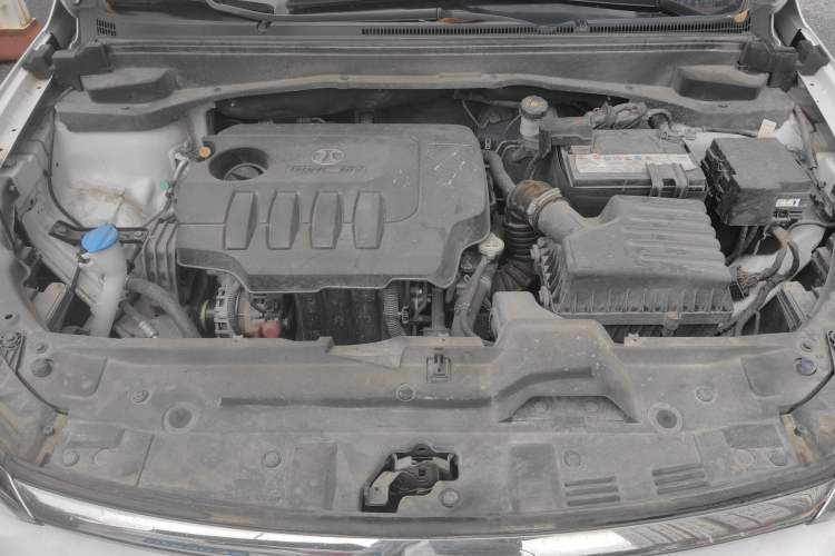 Used BAIC Beijing U5 PLUS 2021 1.5L CVT Luxury Edition Engine Bay