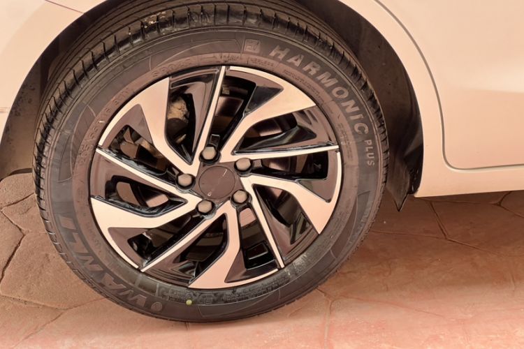 Used BAIC Beijing U5 PLUS 2021 1.5L CVT Luxury Edition Exterior 7