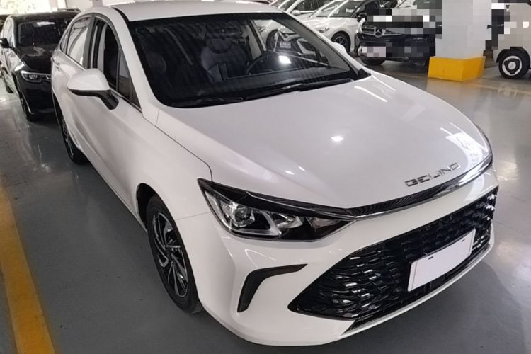 Used BAIC Beijing U5 PLUS 2021 1.5L CVT Luxury Edition Front Right 45 Deg
