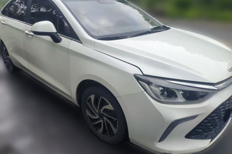 Used BAIC Beijing U5 PLUS 2021 1.5L CVT Luxury Edition Front Right 45 Deg