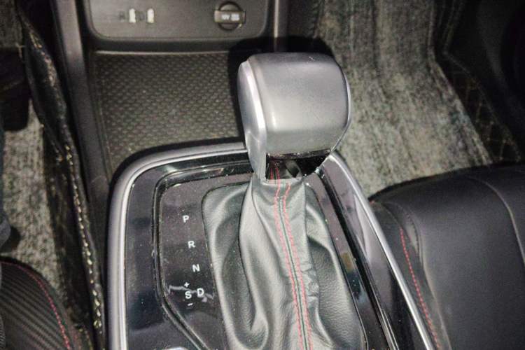 Used BAIC Beijing U5 PLUS 2021 1.5L CVT Luxury Edition Gear Lever