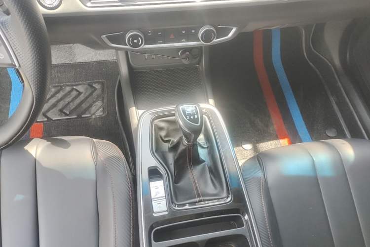 Used BAIC Beijing U5 PLUS 2021 1.5L Manual Luxury Edition Gear Lever