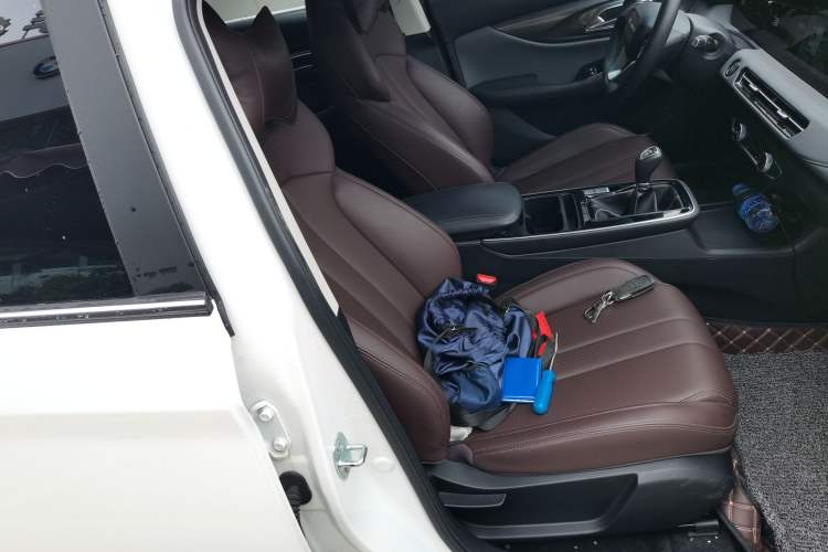 Used BAIC Beijing U5 PLUS 2021 1.5L Manual Prestige Edition Right Front Seat