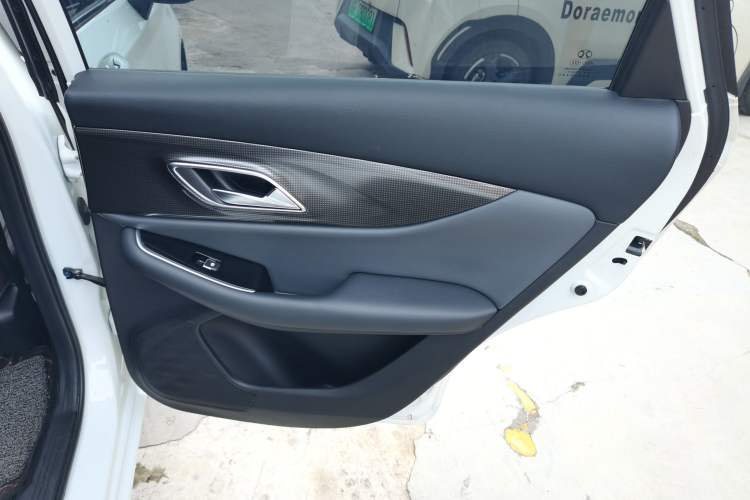Used BAIC Beijing U5 PLUS 2021 1.5L Manual Prestige Edition Right Rear Door Interior