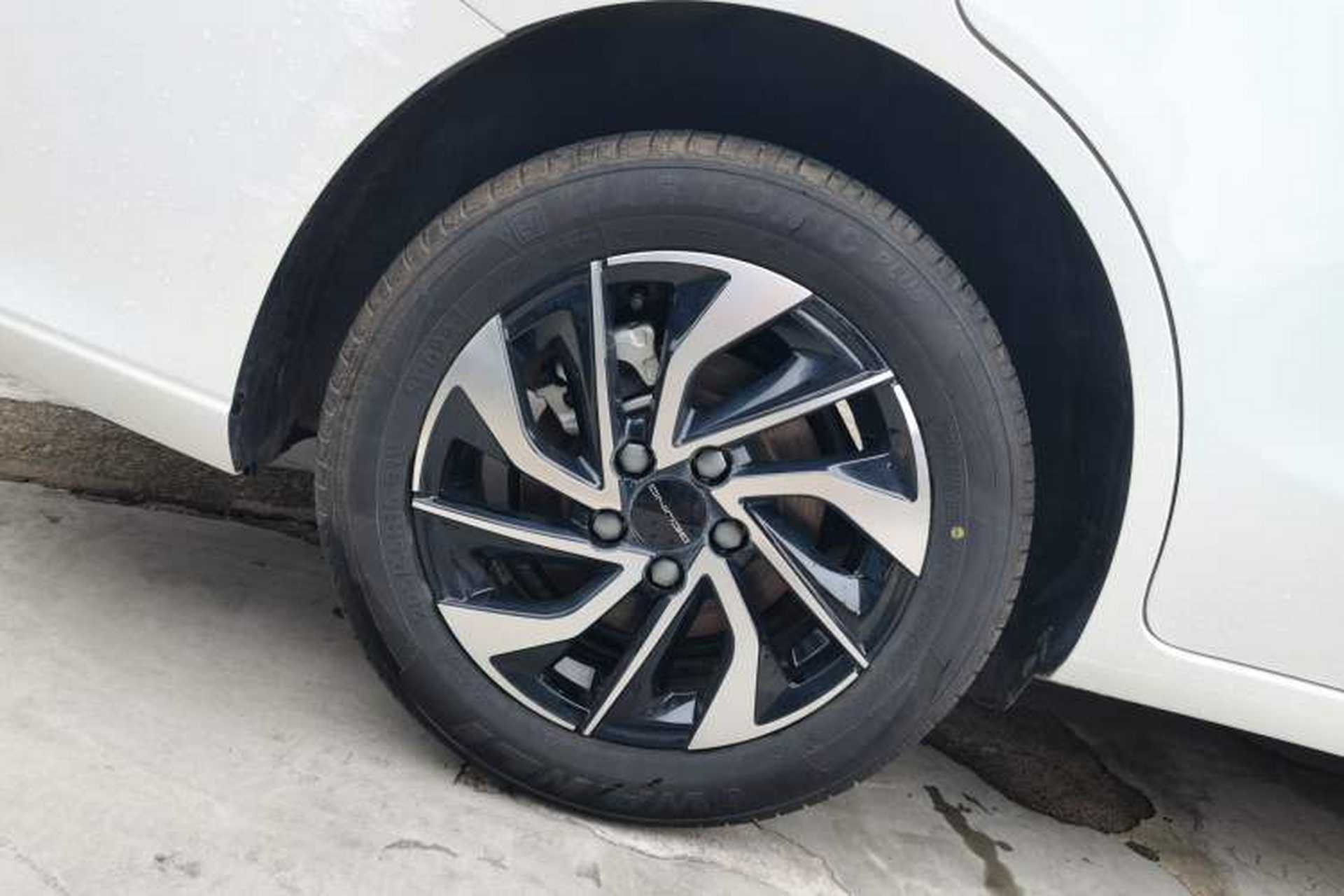 Used BAIC Beijing U5 PLUS 2021 1.5L Manual Prestige Edition Right Rear Wheel Hub