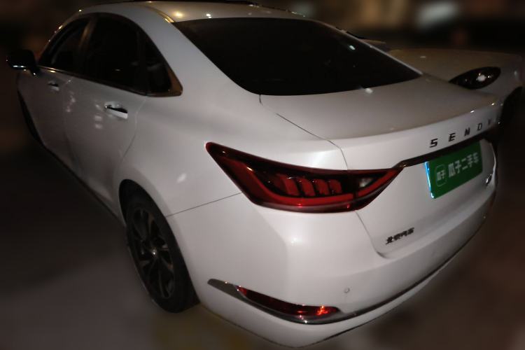 Used BAIC Beijing U7 2019 1.5T CVT New Smart Version China VI Emission Standard Exterior 3