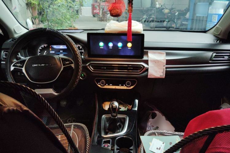 Used BAIC Beijing U7 2019 1.5T Manual Elite Version China VI Center Console