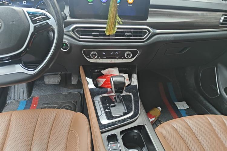 Used BAIC Beijing U7 2019 1.5T CVT New Smart Version China V Center Console