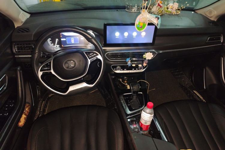 Used BAIC Beijing U7 2019 1.5T CVT Elite Edition China V Center Console