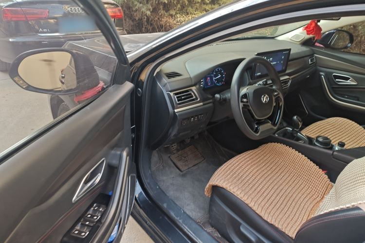 Used BAIC Beijing U7 2019 1.5T Manual Elite Version China VI Driver Seat