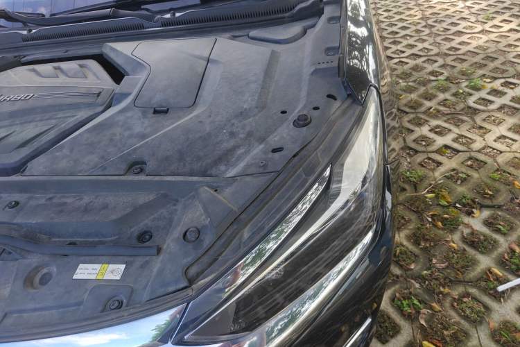 Used BAIC Beijing U7 2019 1.5T CVT New Smart Version China VI Emission Standard Engine Bay Left