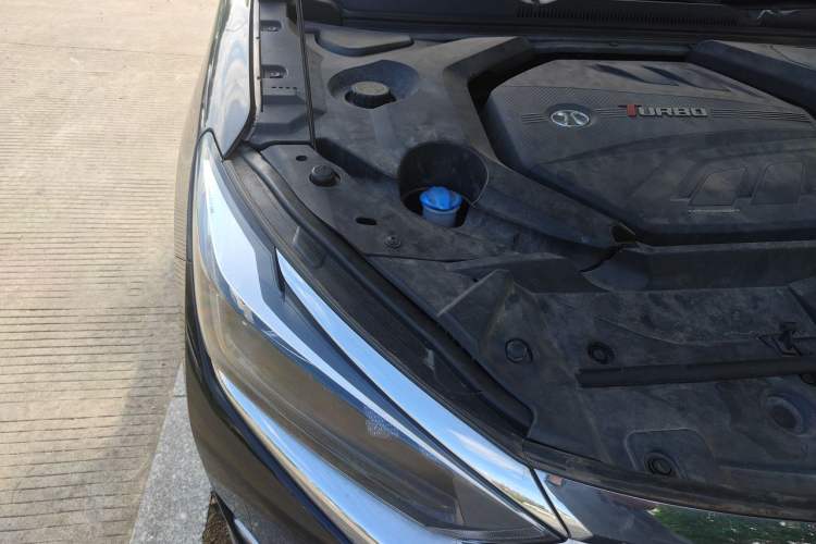 Used BAIC Beijing U7 2019 1.5T CVT New Smart Version China VI Emission Standard Engine Bay Right
